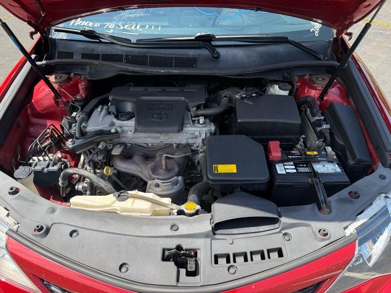 Toyota Camry 4dr Sdn I4 Auto SE (Natl) 2013