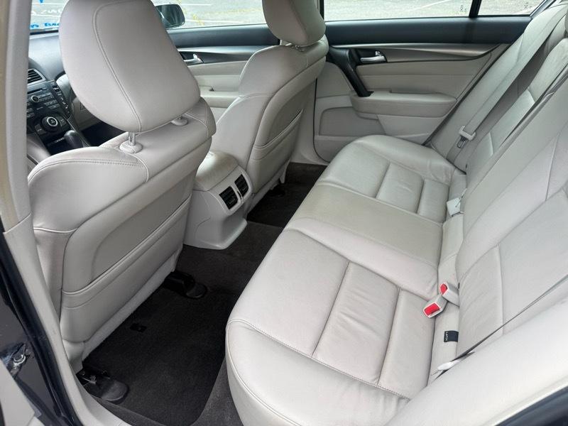 Acura TL 6-Speed AT 2013