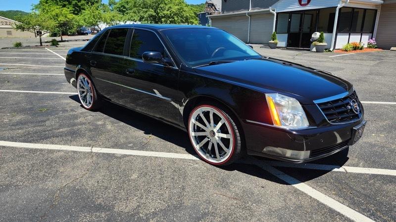 Cadillac DTS Premium w/ Navi 2011
