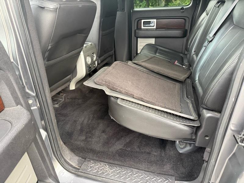 Ford F-150 4WD SuperCrew 145" Lariat 2012