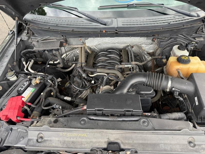 Ford F-150 4WD SuperCrew 145" Lariat 2012