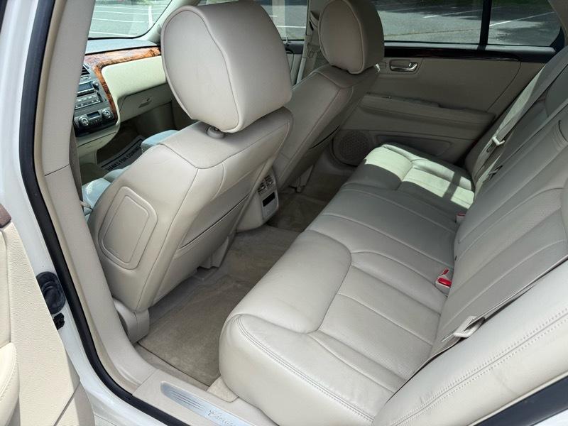 Cadillac DTS Luxury 2010