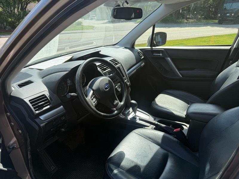 Subaru Forester 2.5i Limited 2014