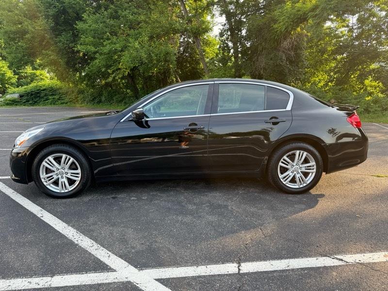 Infiniti G Sedan G37x AWD 2011