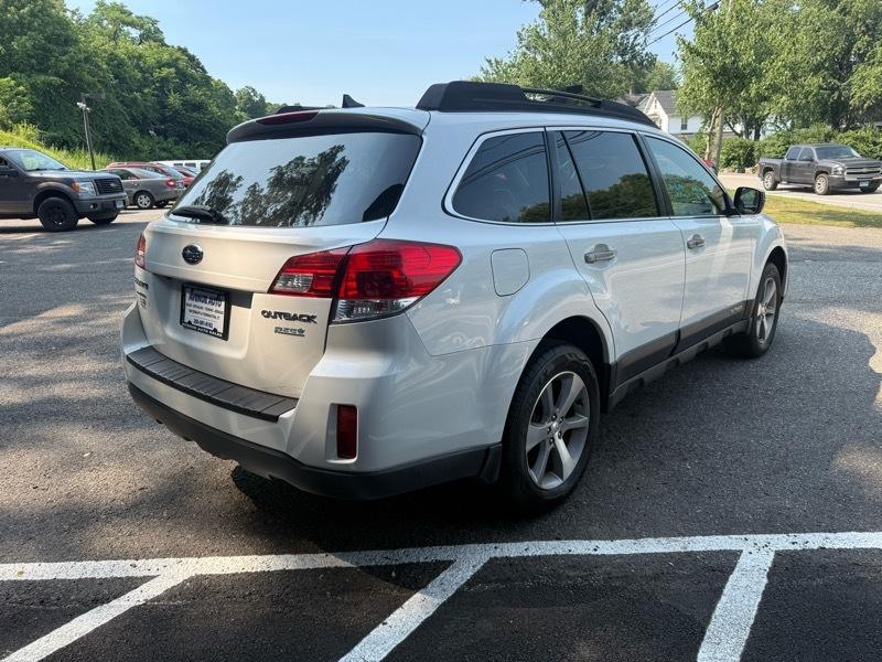 Subaru Outback 2.5i Limited 2013