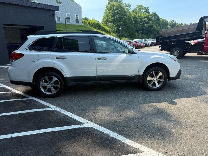Subaru Outback 2.5i Limited 2013