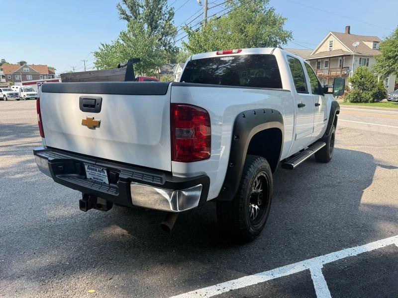 Chevrolet Silverado 2500HD LT Crew Cab 4WD 2011