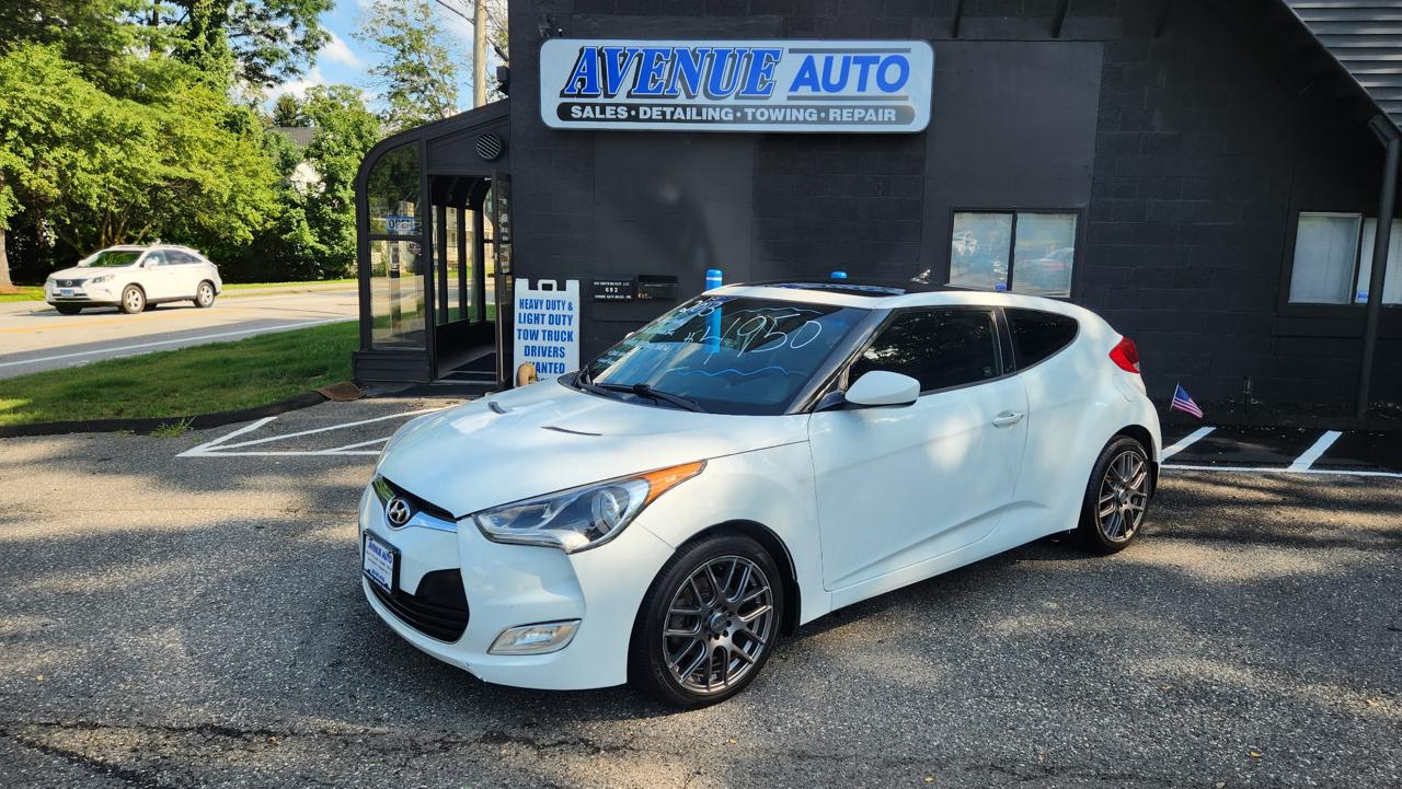 Hyundai Veloster Base 2013