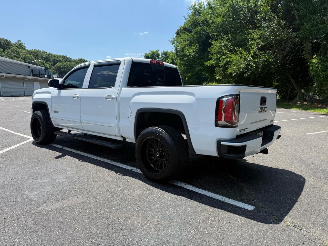 GMC Sierra 1500 4WD Crew Cab 147" AT4 2017