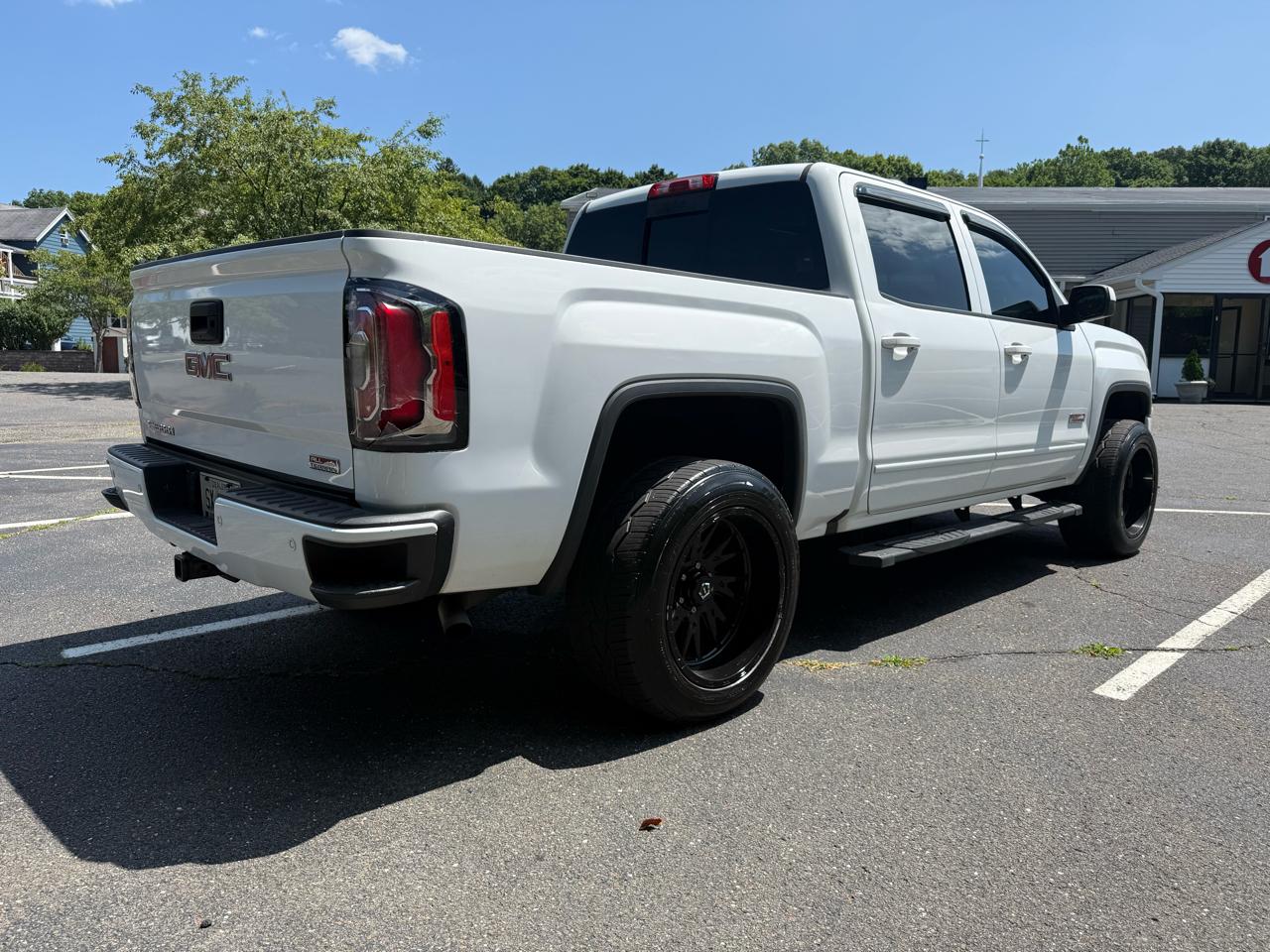 GMC Sierra 1500 4WD Crew Cab 147" AT4 2017