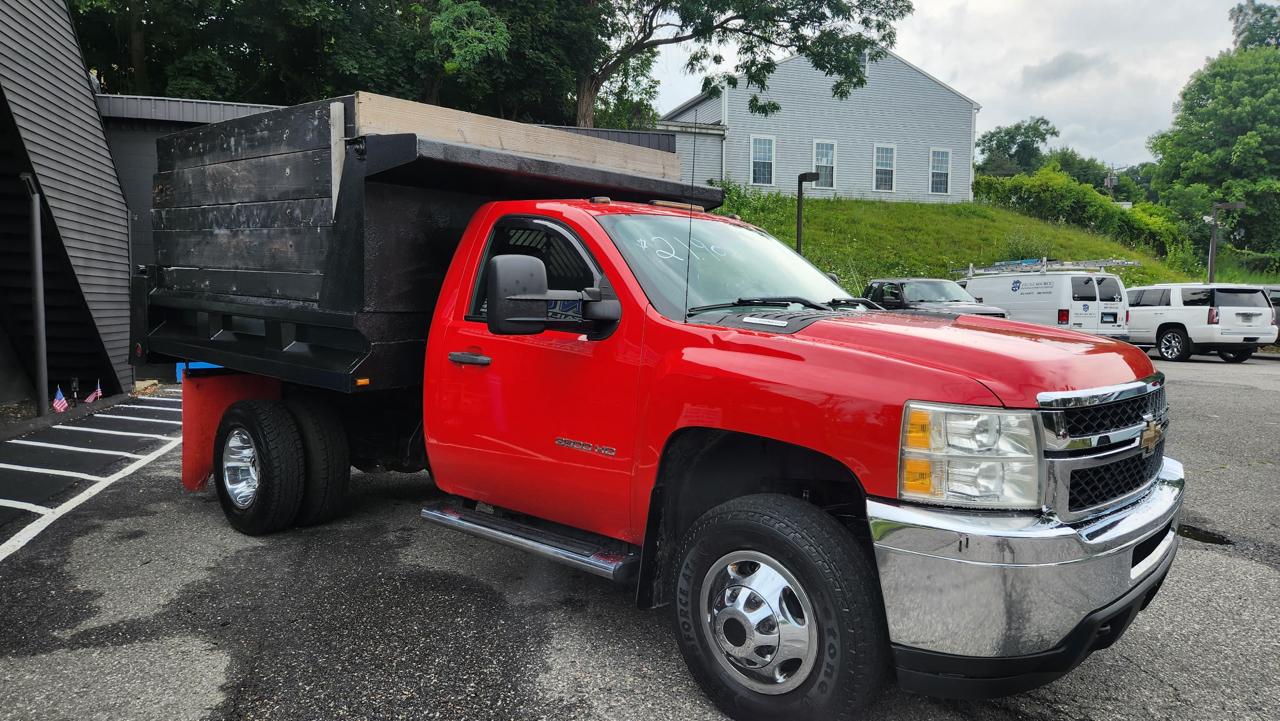 Chevrolet Silverado 3500HD Work Truck Regular Cab 4WD 2011