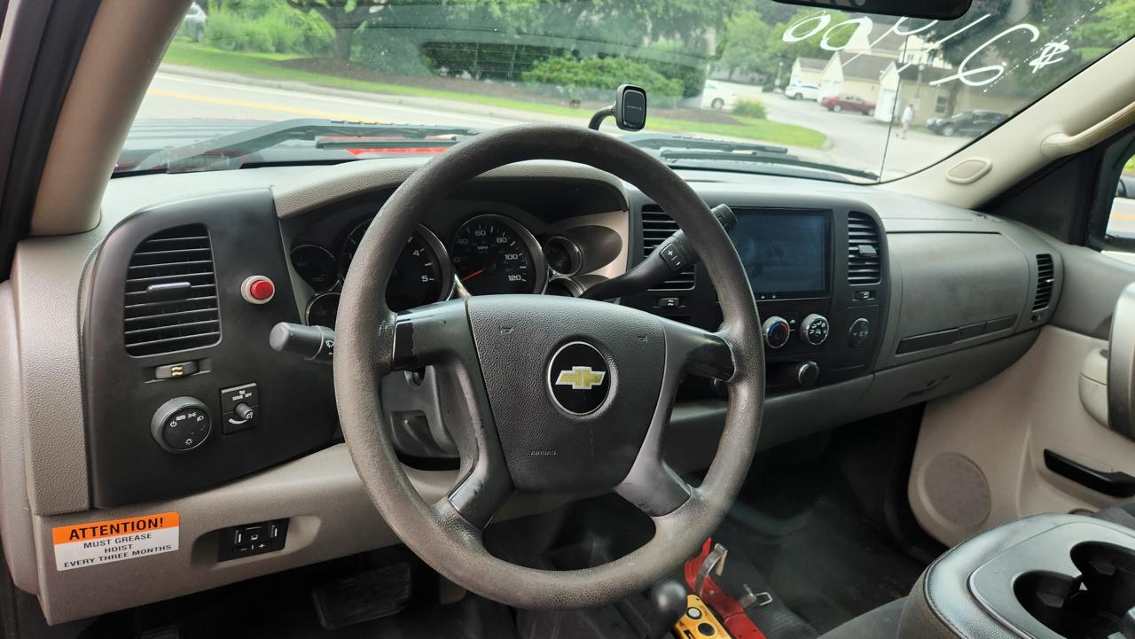 Chevrolet Silverado 3500HD Work Truck Regular Cab 4WD 2011