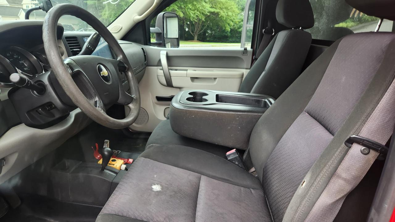 Chevrolet Silverado 3500HD Work Truck Regular Cab 4WD 2011