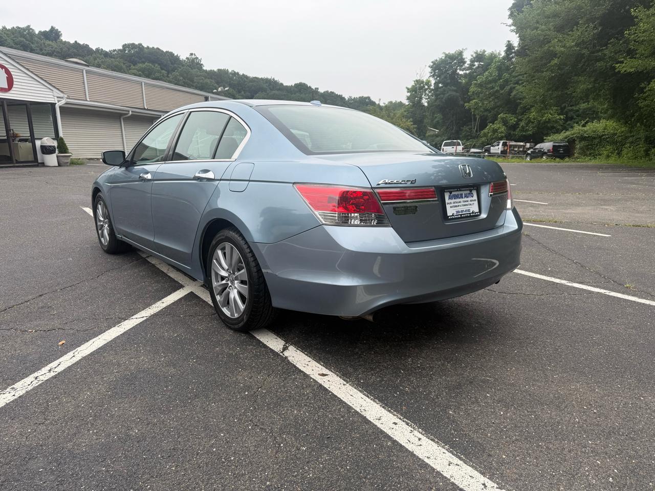 Honda Accord EX-L V-6 Sedan AT 2011