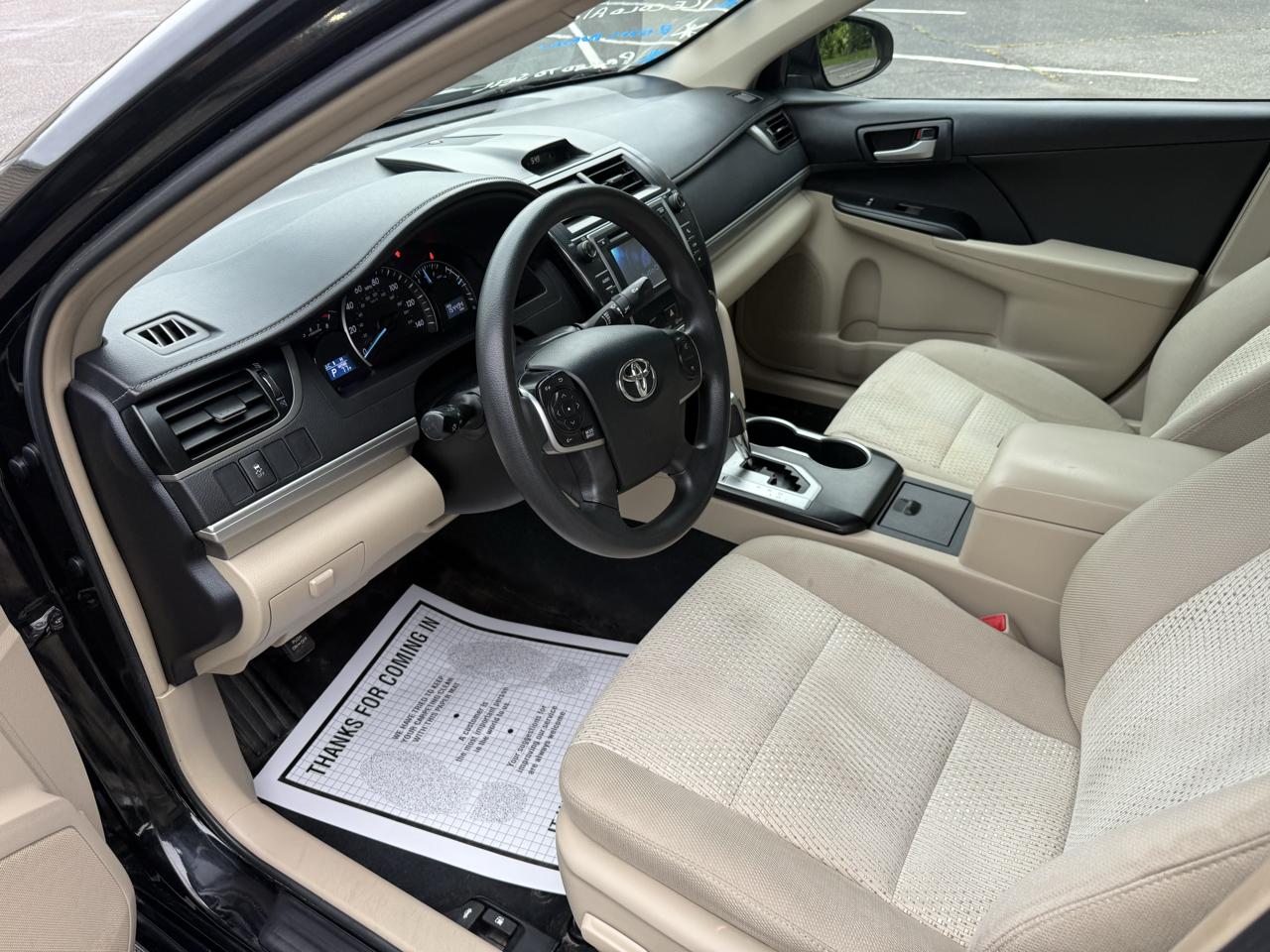 Toyota Camry 4dr Sdn LE Auto 2013