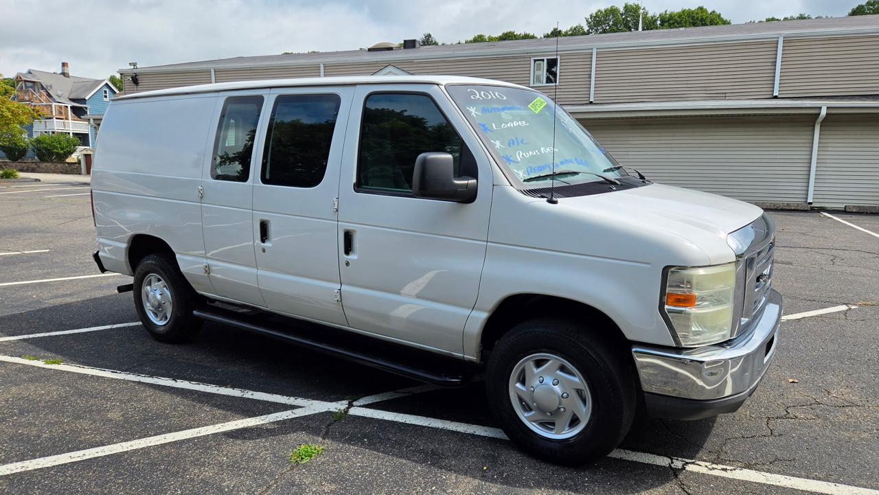Ford Econoline E-250 2010