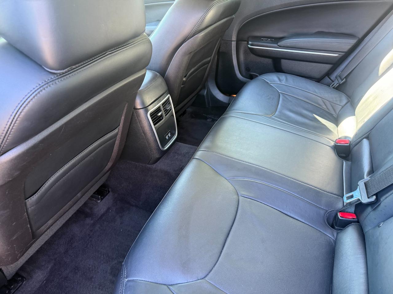 Chrysler 300 Limited AWD 2015