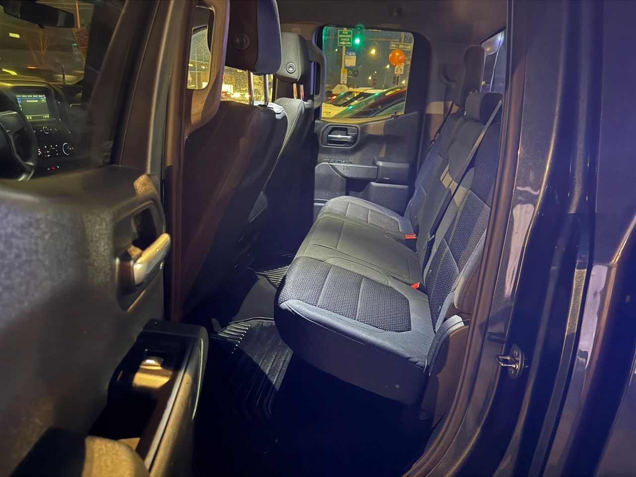 Chevrolet Silverado 1500 Custom Double Cab 4WD 2019