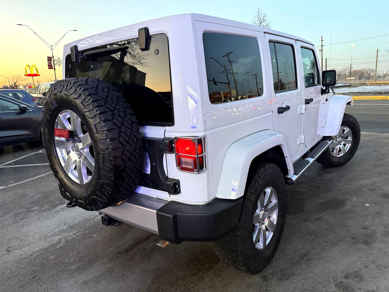 Jeep Wrangler Unlimited Sahara 4WD 2017