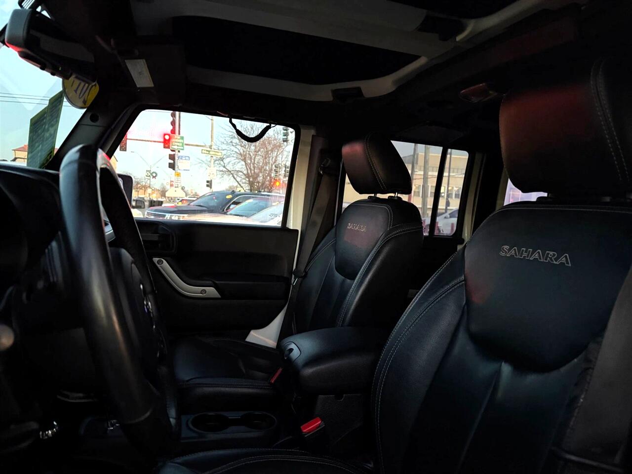 Jeep Wrangler Unlimited Sahara 4WD 2017