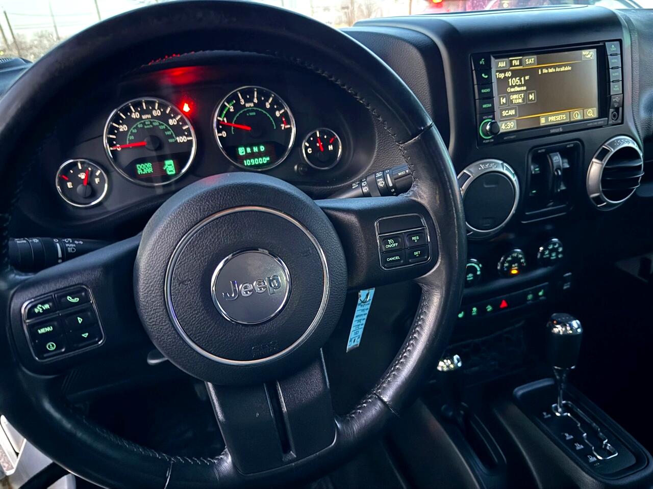 Jeep Wrangler Unlimited Sahara 4WD 2017