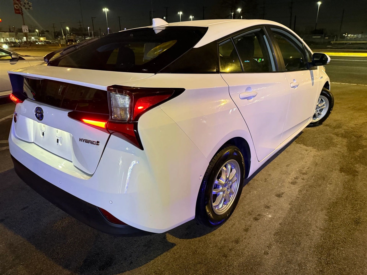 Toyota Prius LE 2022