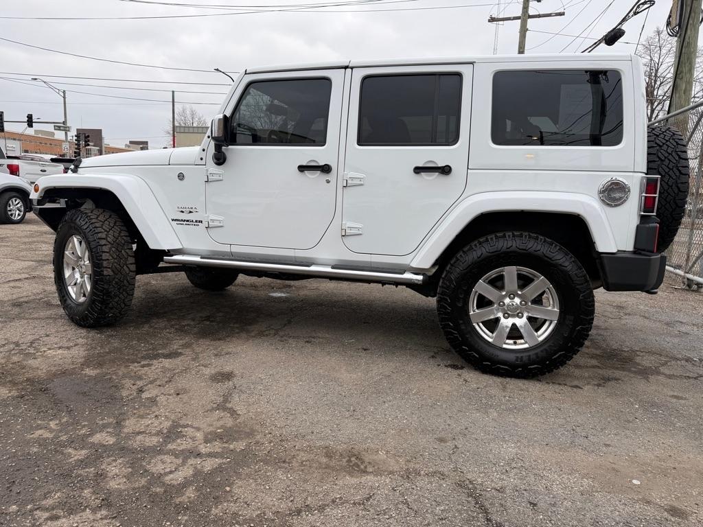 Jeep Wrangler Unlimited Sahara 4WD 2017