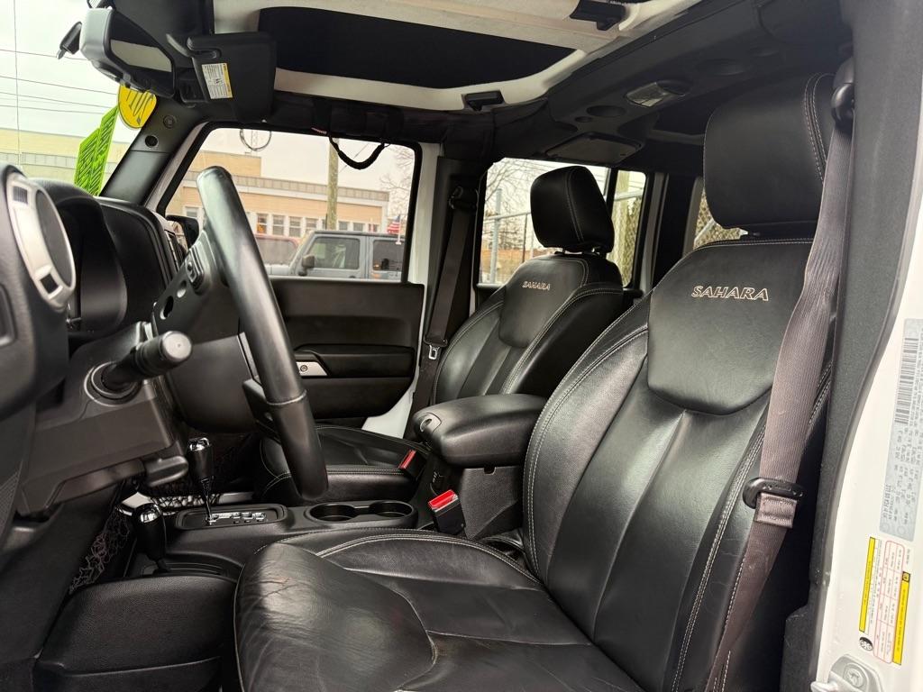 Jeep Wrangler Unlimited Sahara 4WD 2017