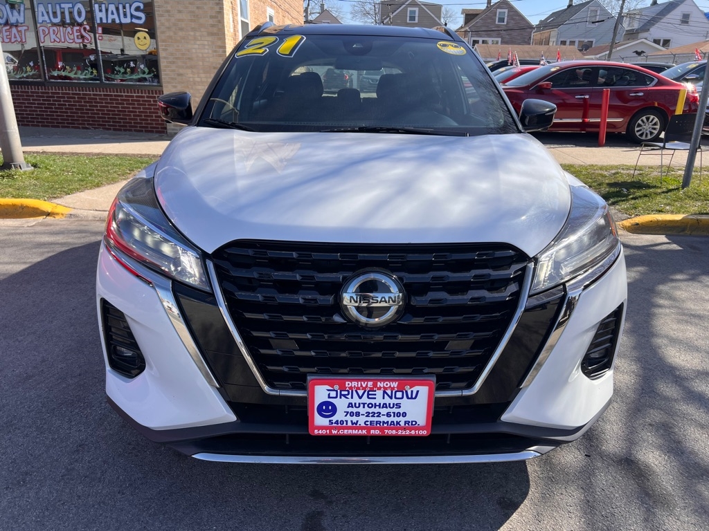 2021 Nissan Kicks SR