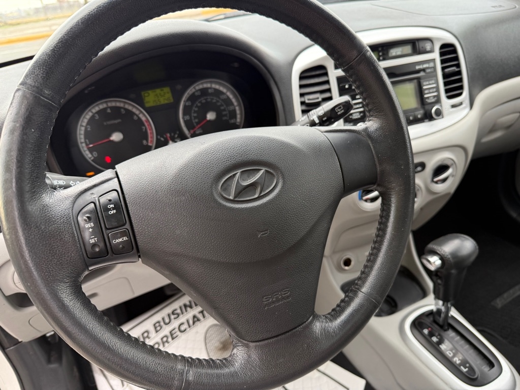 Hyundai Accent SE 3-Door 2009