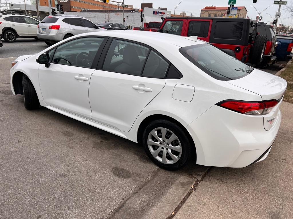 Toyota Corolla LE 2022