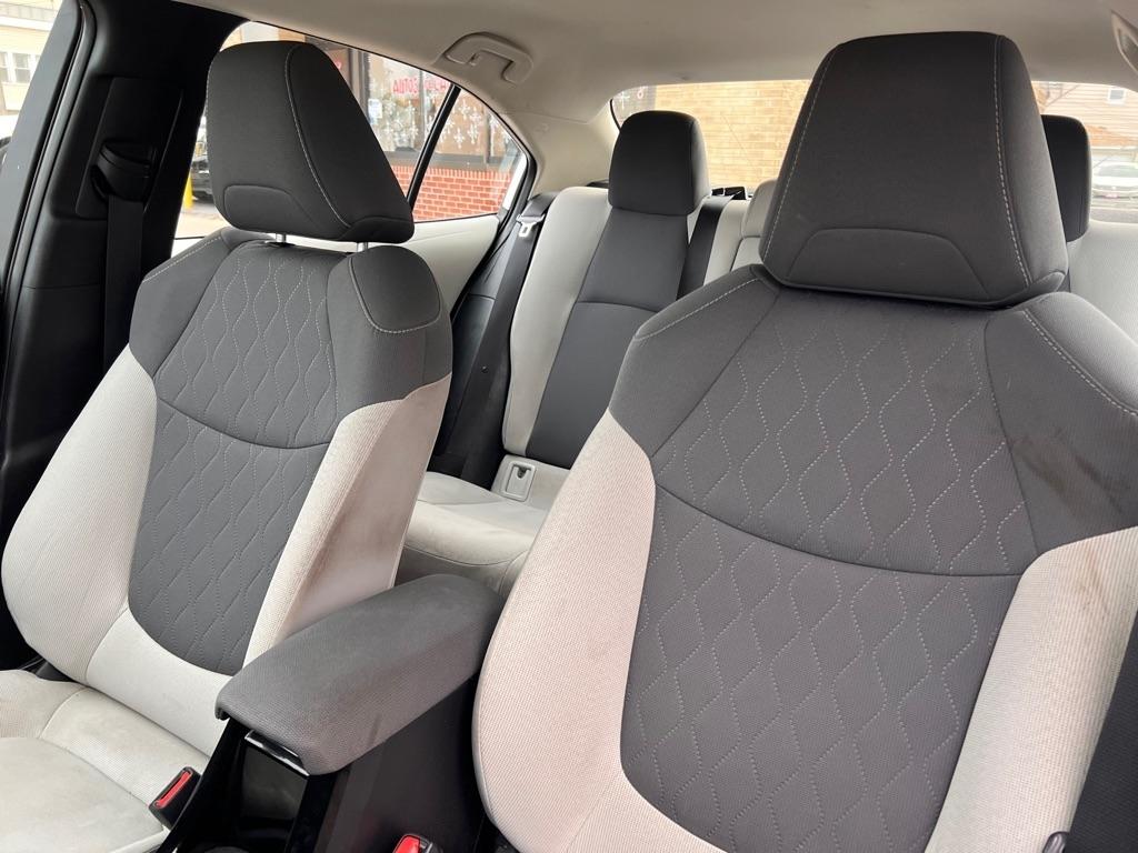 Toyota Corolla LE 2022