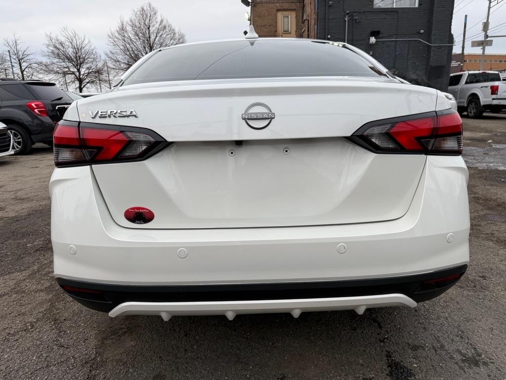 Nissan Versa SV 2025