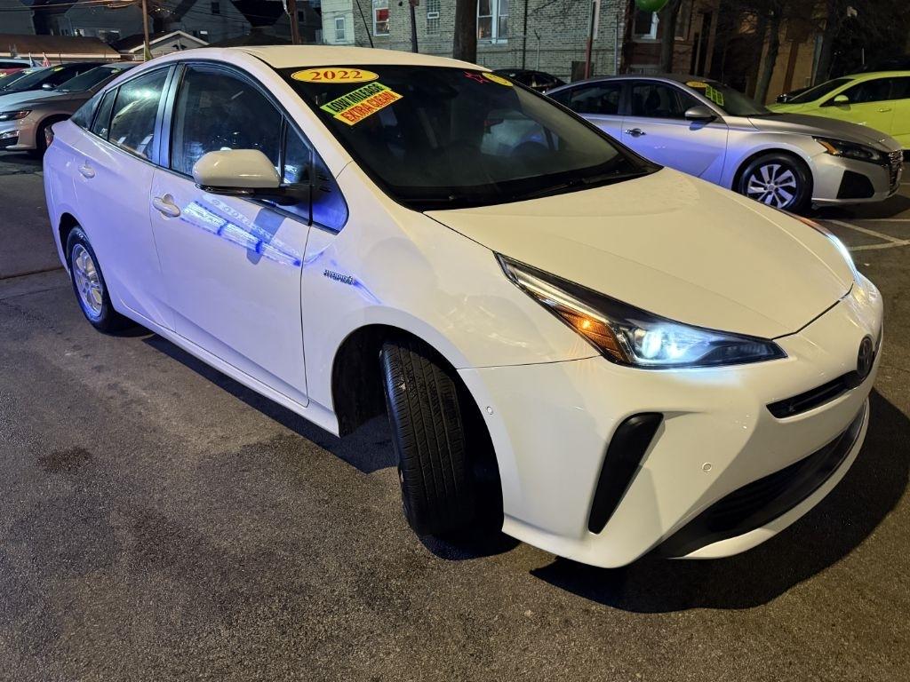 Toyota Prius LE 2022