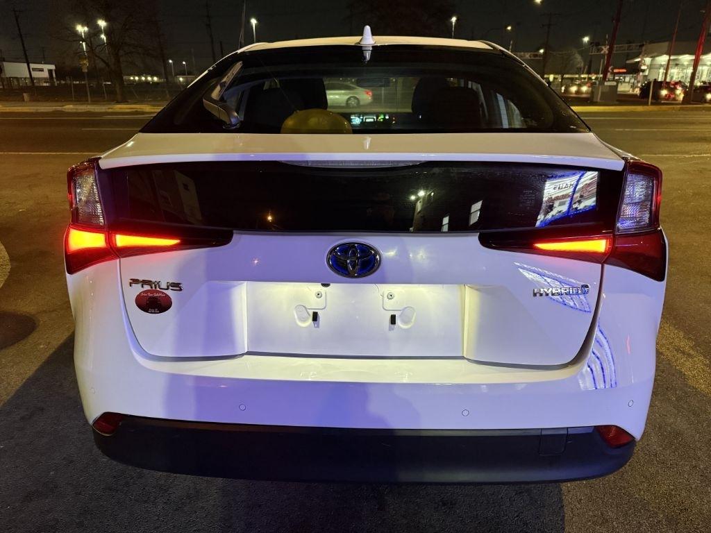 Toyota Prius LE 2022