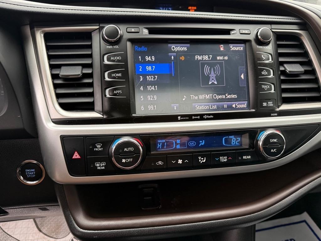 Toyota Highlander SE FWD V6 2019