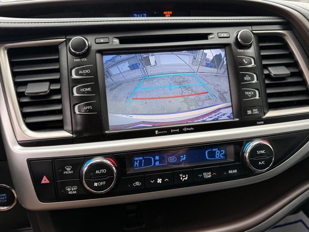 Toyota Highlander SE FWD V6 2019