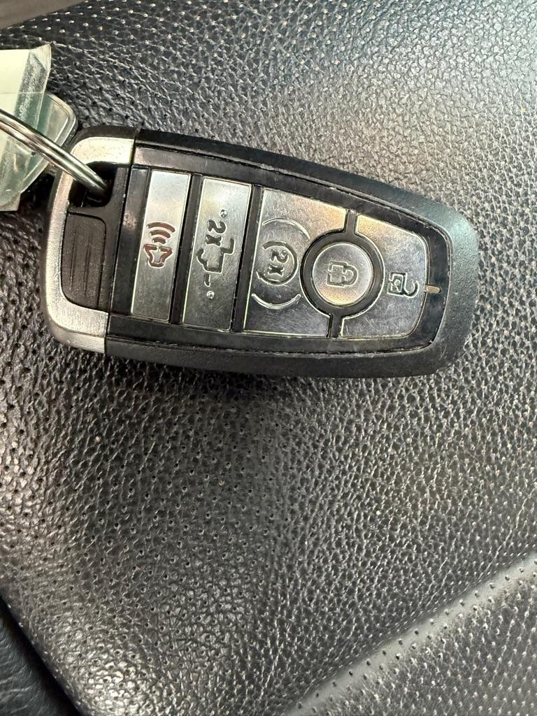 Ford F-150 XL SuperCrew 5.5-ft. Bed 4WD 2018