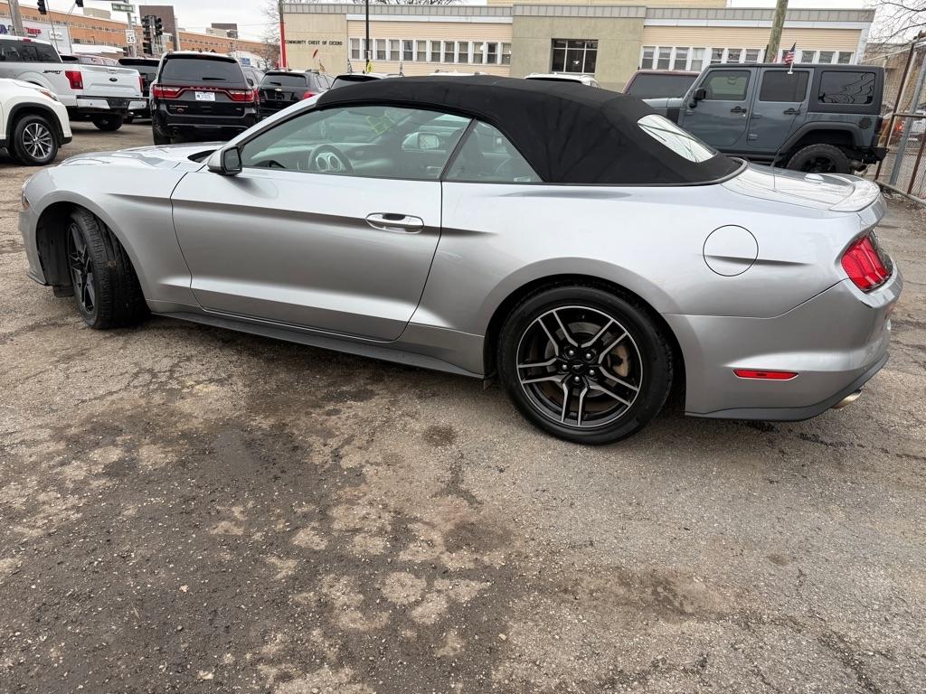 Ford Mustang EcoBoost Premium Convertible 2021