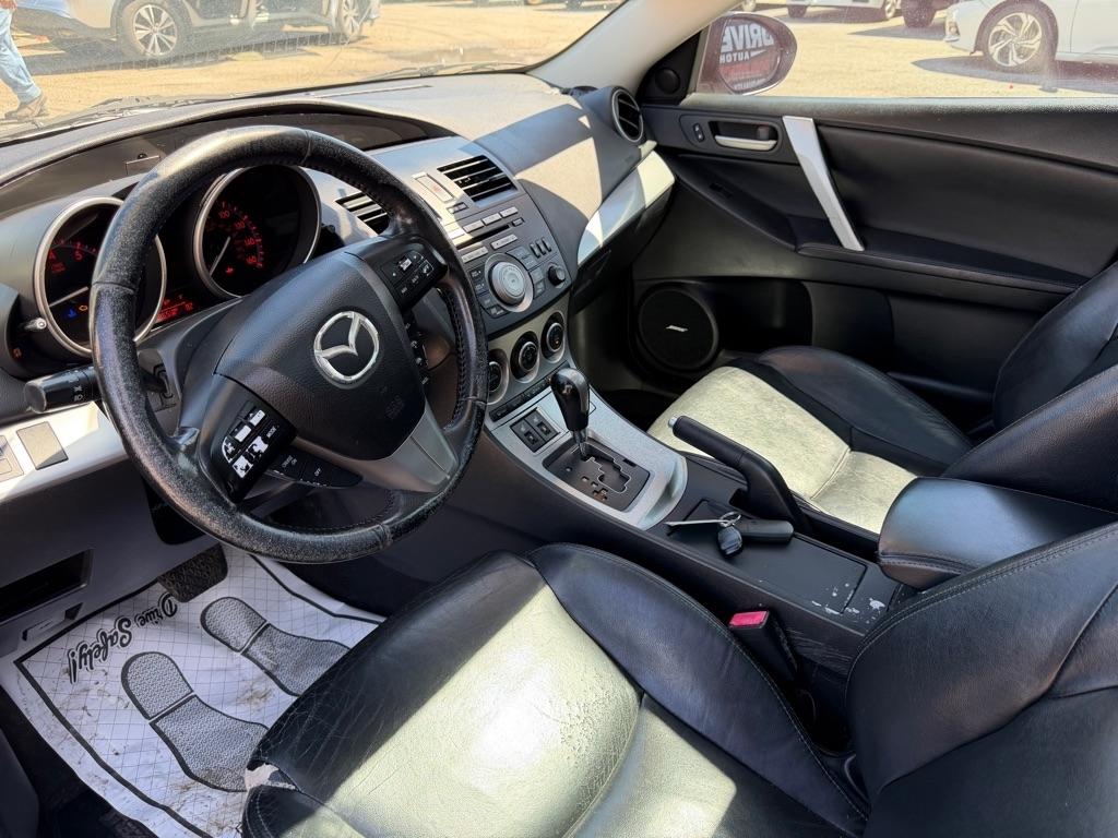 Mazda MAZDA3 s Grand Touring 4-Door 2011