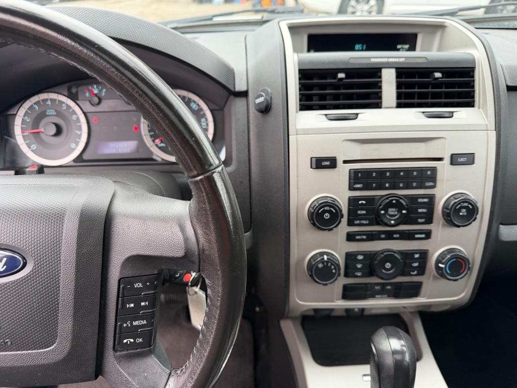 Ford Escape XLT 4WD 2010