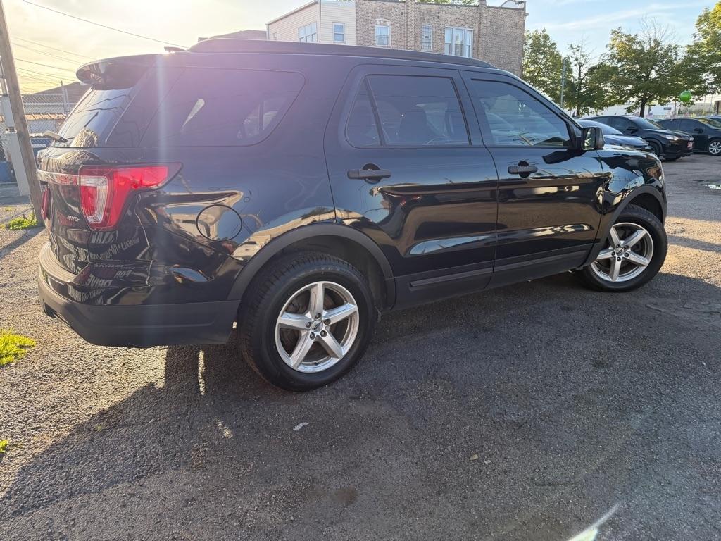Ford Explorer Base 4WD 2018