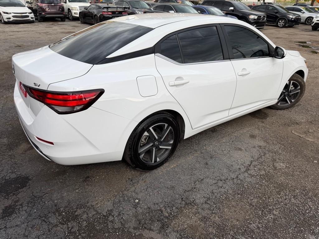Nissan Sentra SV 2024
