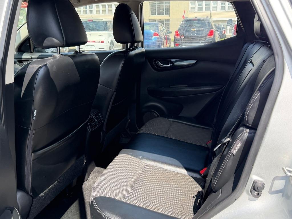 Nissan Rogue Sport SV AWD 2022