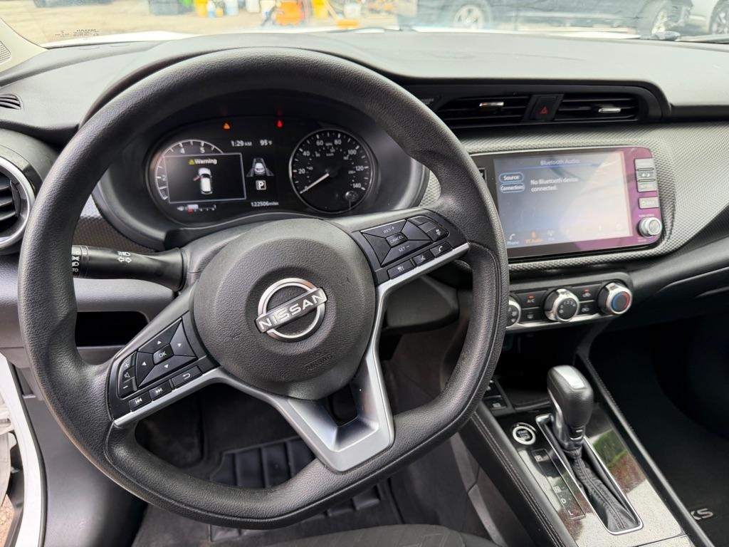 Nissan Kicks SV 2023