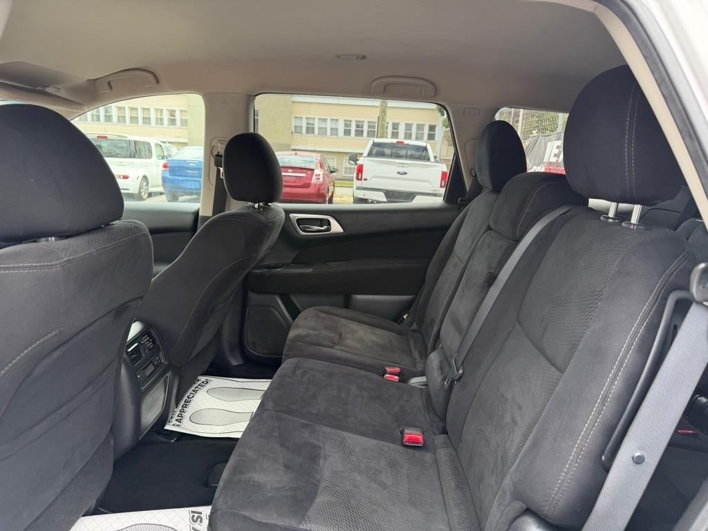 Nissan Pathfinder S 4WD 2014