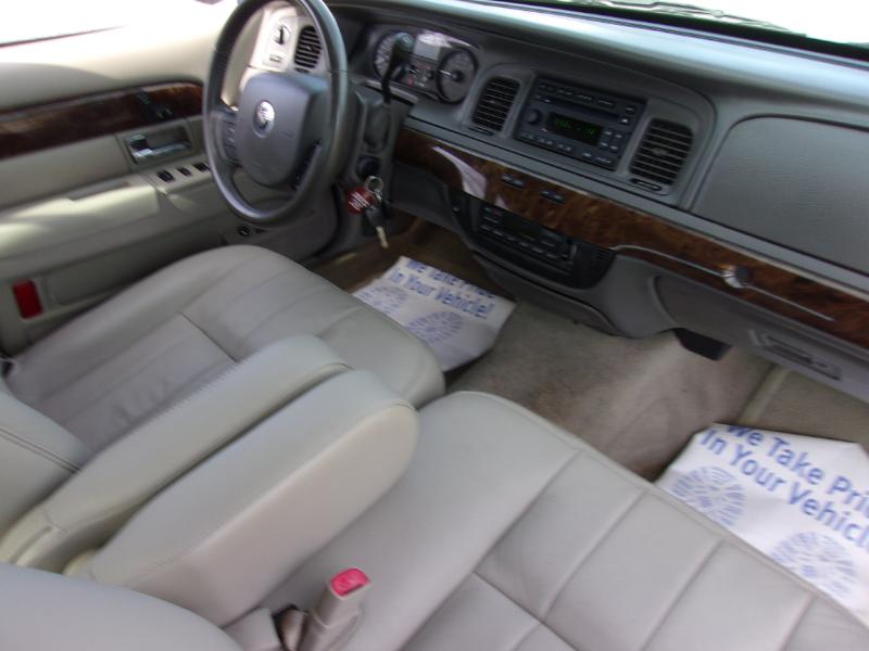 Mercury Grand Marquis LS 2010