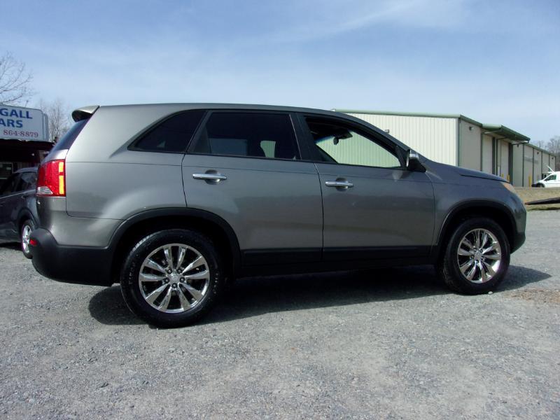 Kia Sorento EX 2WD 2011