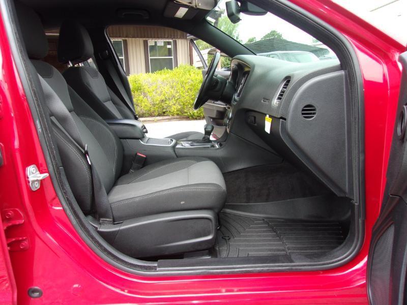 Dodge CHARGER SE  2016