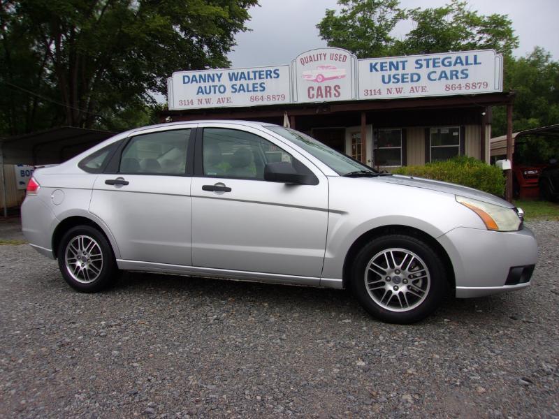 Ford Focus SE Sedan 2011